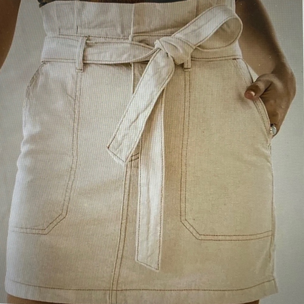 Free people paper bag style Denim skirt size 2